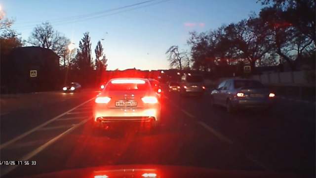 Дтп на пешеходном переходе на улице Золотая Рыбка в Новороссийске 26 октября 2016