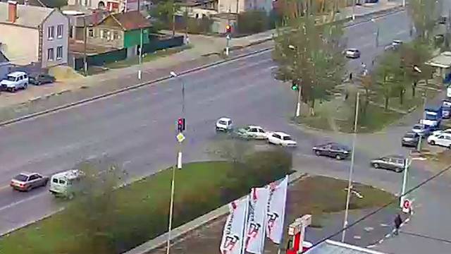 Дтп в Волжском на пересечении Карбышева и Пионерской 27 октября 2016
