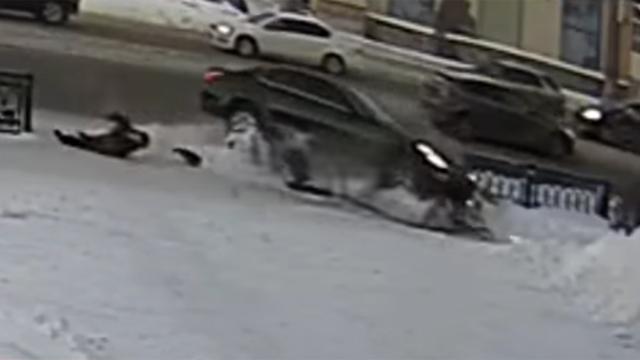 Дтп с пешеходом на улице Фрунзе в Нижнем Тагиле 15 ноября 2016