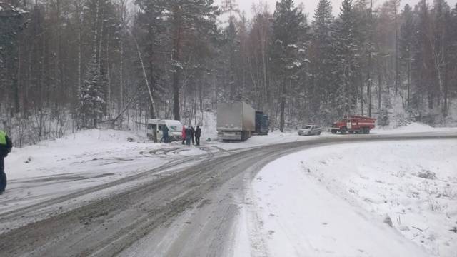 Дтп с автобусом на трассе «Байкал» в Шелеховском районе 16 ноября 2016