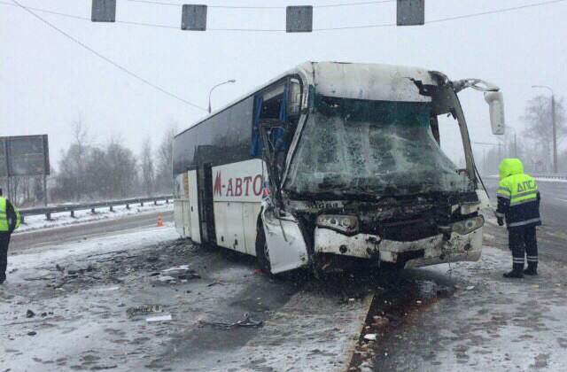 Дтп с автобусом на трассе М1 в Сафоновском районе 26 ноября 2016