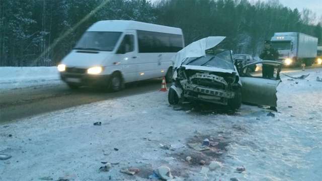 Страшная авария на трассе «Пермь - Екатеринбург» в Ачитском округе 4 декабря 2016