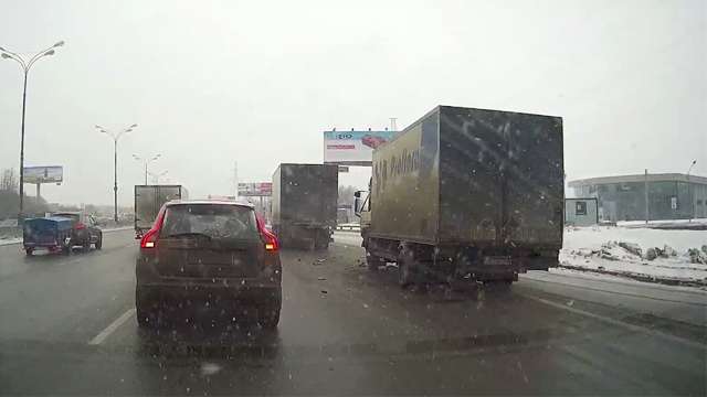 Дтп с грузовиками на МКАД в Москве 12 февраля 2017