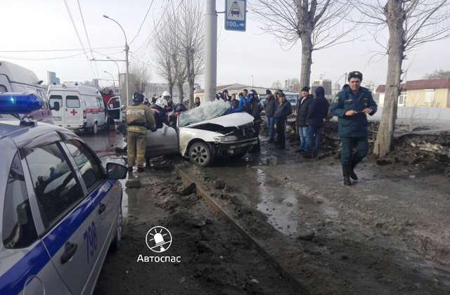 Страшное дтп на улице Ватутина в Новосибирске 14 марта 2017