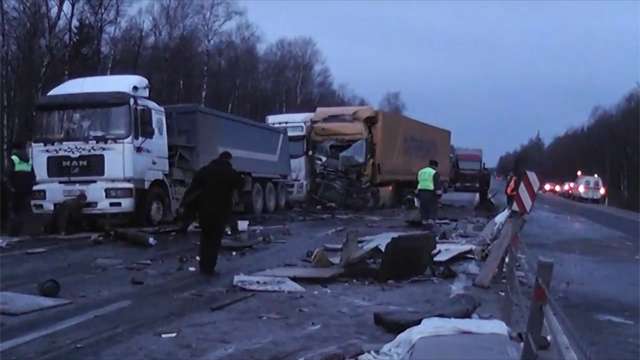 Крупное дтп с фурами на Минском шоссе в Рузском районе Подмосковья