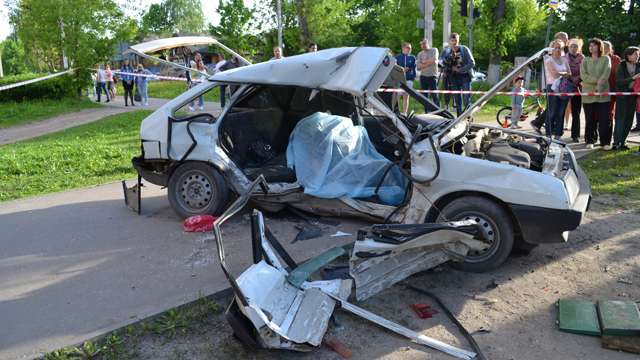 Видео дтп на пересечении улиц Суворова и Пролетарской в Иваново