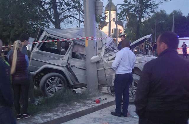 Серьезное дтп с Гелендвагеном на Ленинском проспекте в Москве