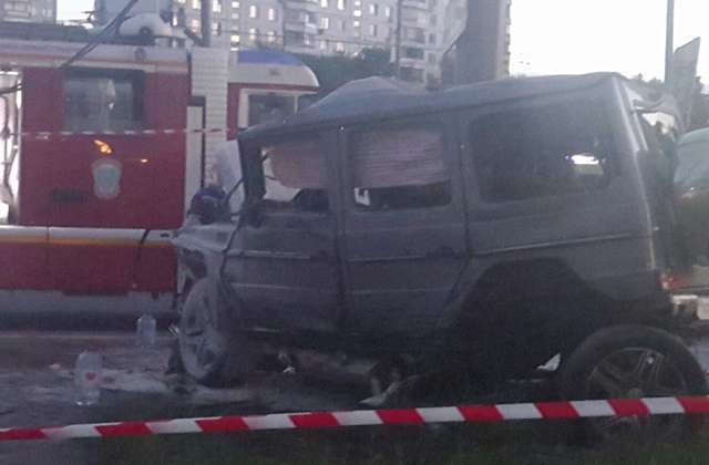 Серьезное дтп с Гелендвагеном на Ленинском проспекте в Москве